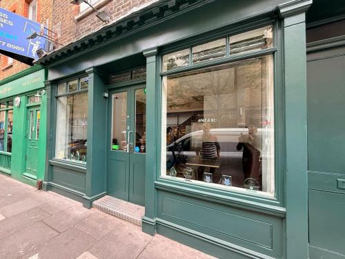 26 Hanbury Street, Spitalfields, London, E1