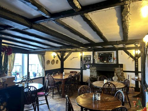Royal Oak, 59 The Street, Wrecclesham, Farnham, GU10