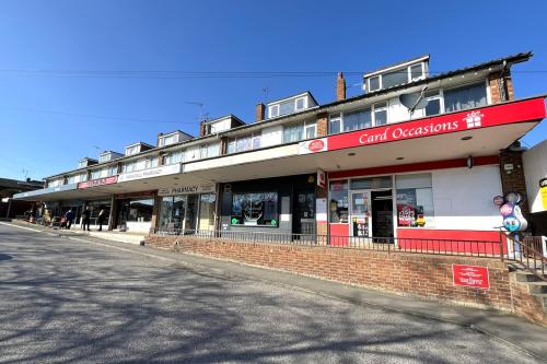 210 Main Road, Hawkwell, Hockley, SS5