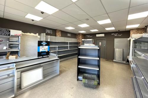 210 Main Road, Hawkwell, Hockley, SS5