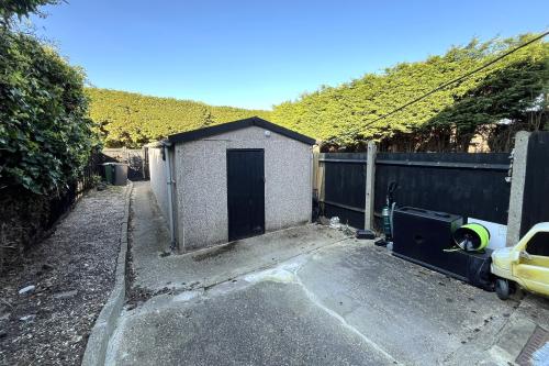 210 Main Road, Hawkwell, Hockley, SS5
