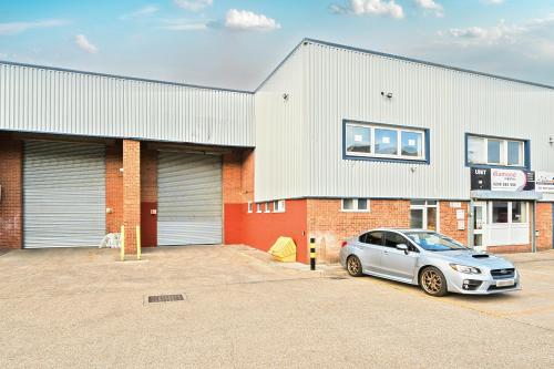 Unit 8, Barratt Way, Harrow, HA3