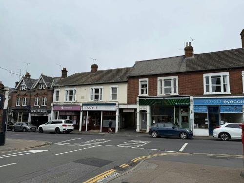 14 Station Road, Harpenden, AL5
