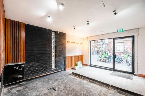 66 Brick Lane, Spitalfields, London, E1
