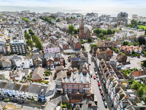 43 South Street, Eastbourne, BN21
