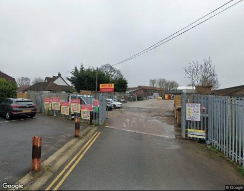 Ickenham Road, Station Yard, West Ruislip, HA4