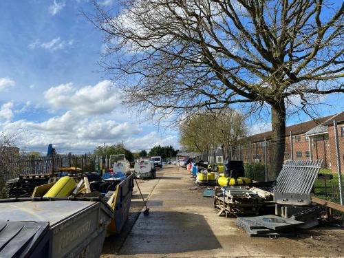 Ickenham Road, Station Yard, West Ruislip, HA4