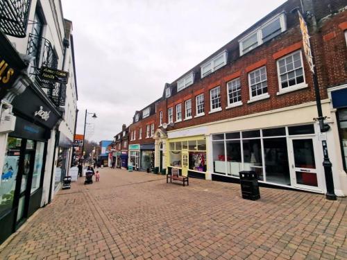 2B, Church Street, Basingstoke, RG21