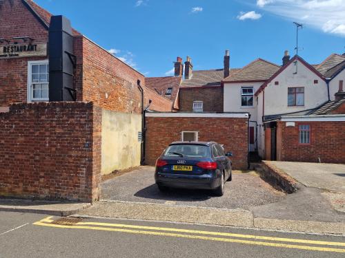 19, Church Street, Basingstoke, RG21