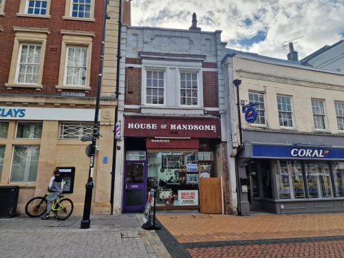 9 Market Place, Basingstoke, RG21