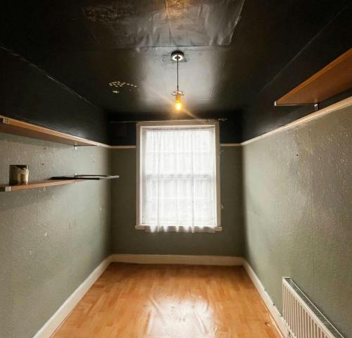 80 Coombe Lane, Raynes Park, London, SW20