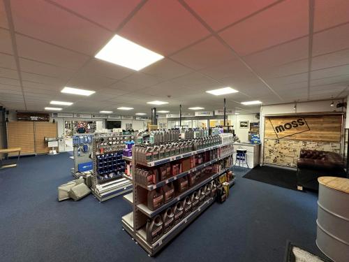 Unit 14, Avonside Industrial Park, Feeder Road, Bristol, BS2