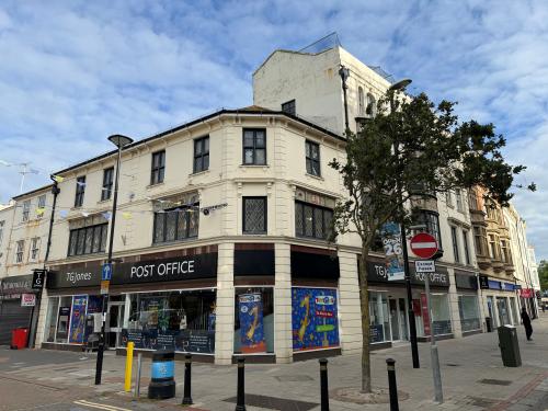 2-4 Montague Street, 13-15 South Street, Worthing, BN11