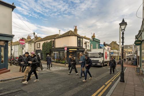 102 Gloucester Road, Brighton, BN1
