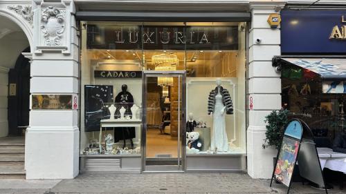 50 Knightsbridge, Knightsbridge, London, SW1X