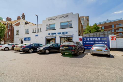 35 Horn Lane, North Acton, London, W3