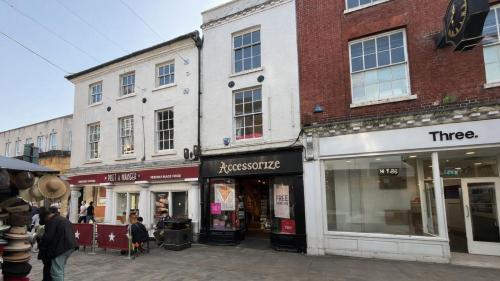 26 High Street, Winchester, SO23