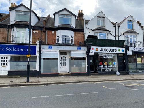 86 Lancaster Road, Enfield, EN2