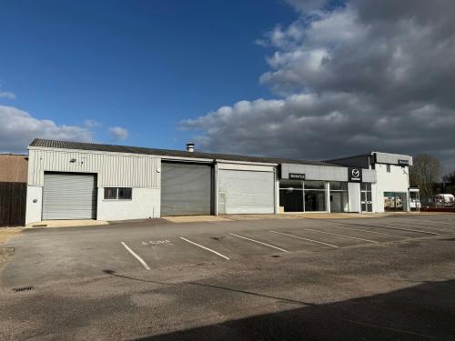 Former Mazda Motorlux, London Road Industrial Estate, Ampere Road, Newbury, RG14