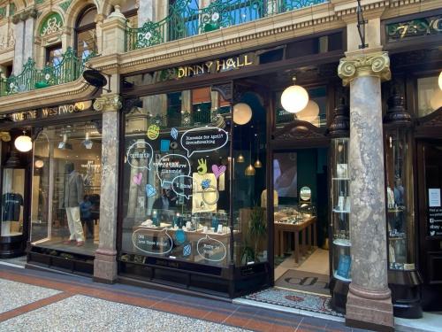 9 County Arcade, Leeds, LS1