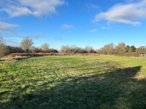 0.93 Acres Adjacent Churchyard, Betts Lane, Nazeing, EN9