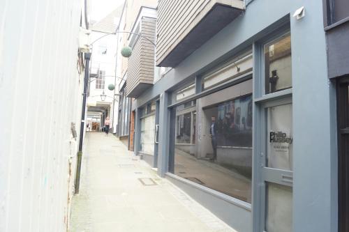 14-15 Jeffries Passage, Guildford, GU1
