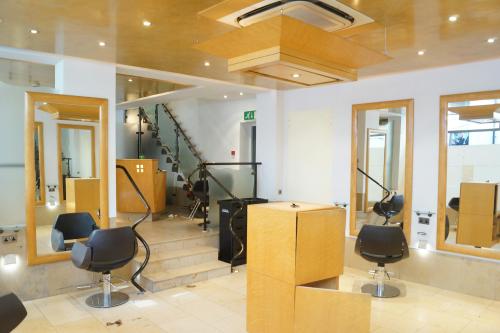 14-15 Jeffries Passage, Guildford, GU1