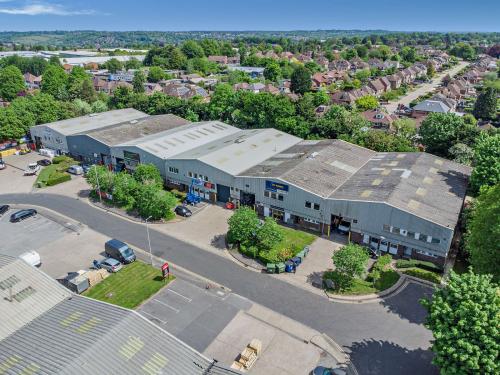 Unit 7, M40 Industrial Estate, Blenheim Road, High Wycombe, HP12