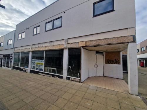 Wellington Way Shopping Centre, 18-21 Wellington Way, Waterlooville, PO7