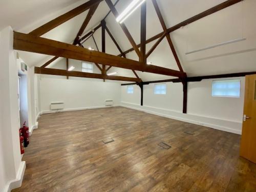 Unit 1 Woodgreen Farm Buildings, Mead Lane, Upper Basildon, Pangbourne, RG8