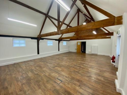 Unit 1 Woodgreen Farm Buildings, Mead Lane, Upper Basildon, Pangbourne, RG8