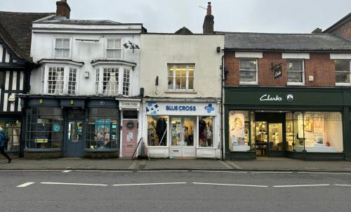 44 The Borough, Farnham, GU9