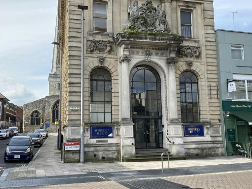 129 High Street, Southampton, SO14