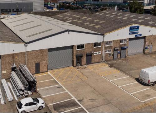 Unit 9, Trafalgar Trading Estate, Enfield, EN3