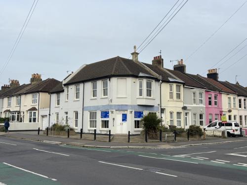 59/61, Lyndhurst Road, Worthing, BN11