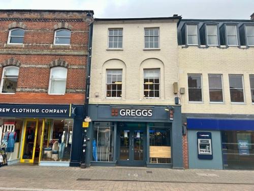 77 Northbrook Street, Newbury, RG14