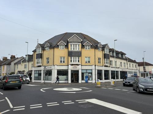 1-5 South Farm Road, Worthing, BN14