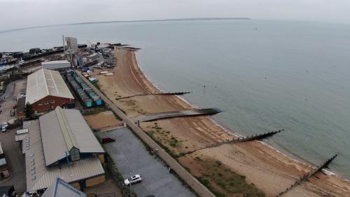 The Beach Cafe, 3 & 4 Beach Walk, Whitstable, CT5