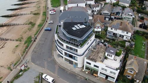The Beach Cafe, 3 & 4 Beach Walk, Whitstable, CT5