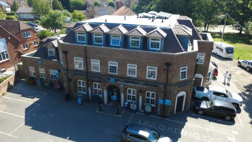 53 Westfield Road, Woking, GU22