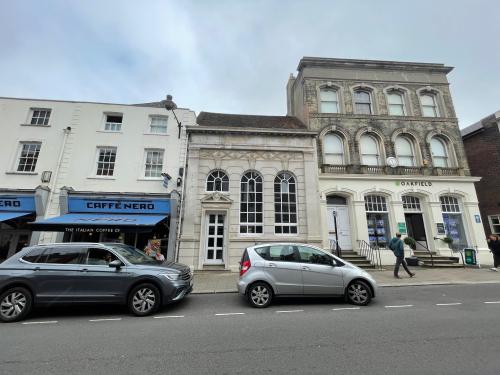 63 High Street, Lewes, BN7