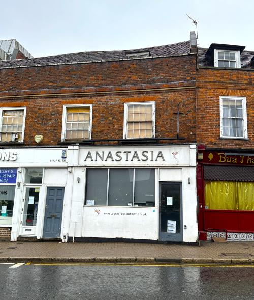 97 St. Peters Street, St. Albans, AL1