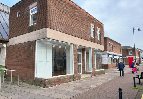 138 High Street, Bristol, BS48