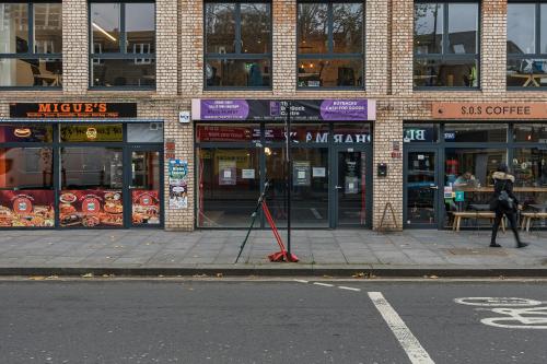 196B Southwark Park Road, Bermondsey, London, SE16