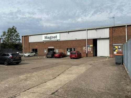 6 King Street Lane, Winnersh, Wokingham, RG41