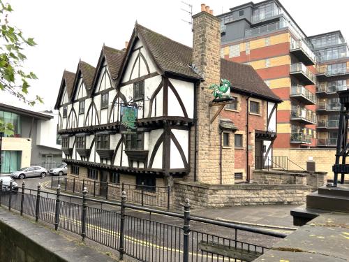 The Green Dragon, 28-31 Waterside North, Lincoln, LN2