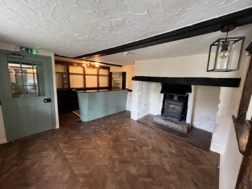 Chequers Inn, Watery Lane, Kemsing, Sevenoaks, TN15