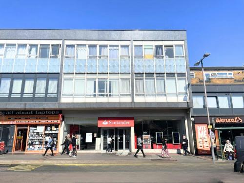 105-109 Shenley Road, Borehamwood, WD6