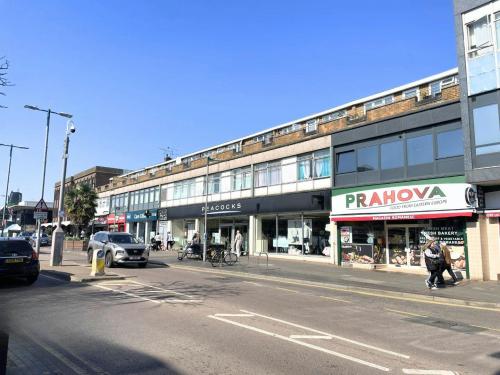 105-109 Shenley Road, Borehamwood, WD6