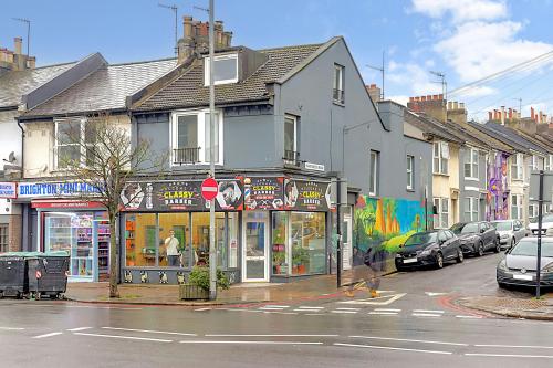 74 Lewes Road, Brighton, BN2